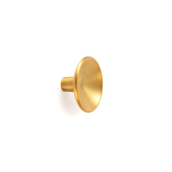 700 - Pomo tirador de mueble acabado dorado