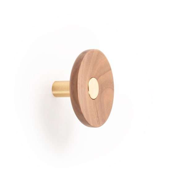 557 - Percha colgador para pared acabado dorado · roble