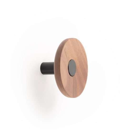 557 - Percha colgador para pared acabado negro · roble