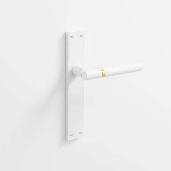 201 - Manillas para puerta con placa acabado blanco · dorado brillo
