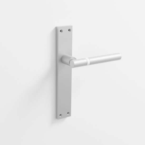 201 - Manillas para puerta con placa acabado níquel satinado · blanco